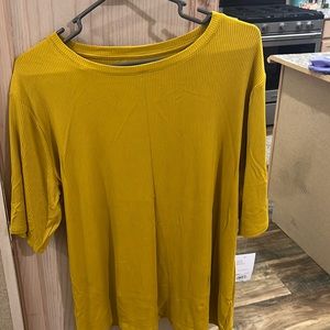 Mustard yellow top